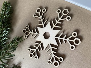 Dekoracja - "Delikatna Śnieżynka II" (4 szt.)     